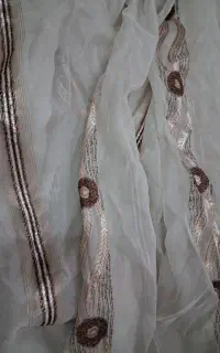 پرده حریر طرح دار