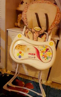 صندلی غذا خوری کودک