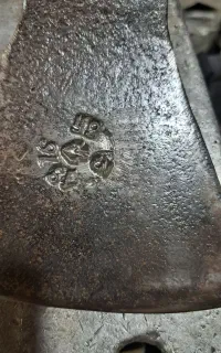 تبر روسی زنگ دار
