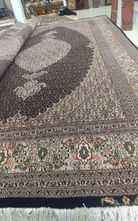 یک جفت فرش دستبافت 6متری ۴۰ رج خوی سفید ابریشم نو