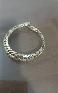 دستبند طلا کارتیر