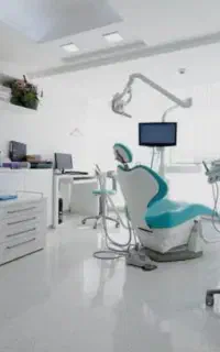 منشی کلینیک دندانپزشکی