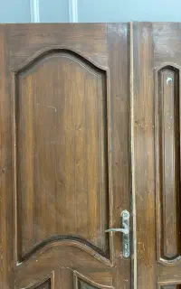 درب چوبی سالم