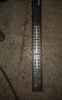 سوییچ شبکه ۲۴ پورته دوبا