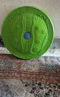 چرخونک و کیسه بوکس با دستکش