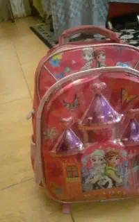 کیفها برای مدرسه همه نو سالم جنس عالی