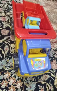 تعدادی اسباب بازی