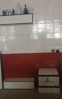 شلف و آینه و کشو