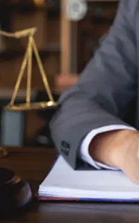 وکیل پایه یک دادگستری (مشاوره رایگان)