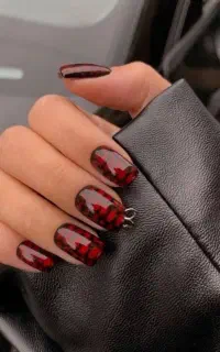 ترمیم ناخن مژه فقط ۳۹۰