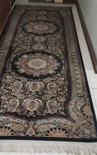 فرش نه متری رنگ کرم و صورمه ای