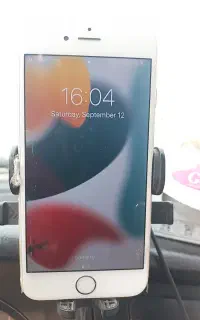 گوشی آیفون Sxs