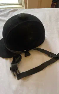 کلاه سوارکاری