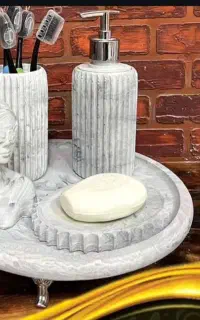 تزئینی و کاربردی