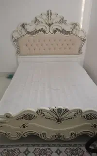تخت و تشک
