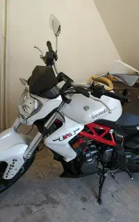 بنلی 300 سفید آس