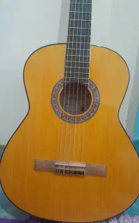 گیتار منوئت
