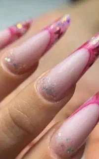 به مدل ناخن نیازمندیم