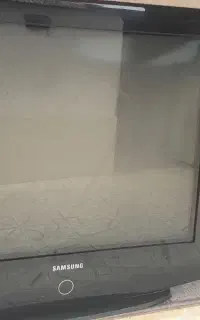 تلویزیون ۲۱ اینچ سامسونگ‌مشکی