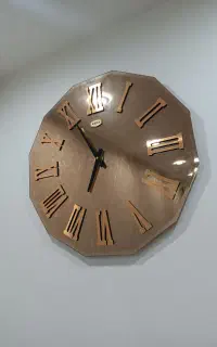 ساعت دیواری