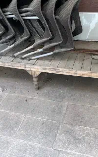 تخت چوبی