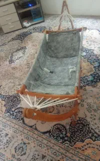 تخت گهوار نوزاد