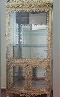 فروشنده و خریدار لوستر و بوفه و مس