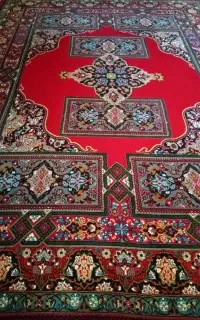 دوعددفرش 12متری هفصد شانه و6عددپشتی ویک کناره 4متر