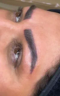 ارایش دائم میکروبلیدینگ شیدینگ لب خط چشم بن مژه