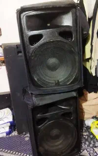باند آرسی اف ۹۱۵