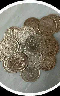 چندعددسکه مسی ونقره