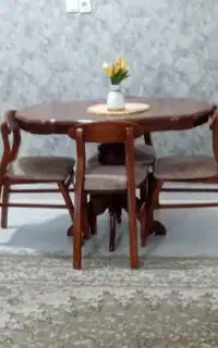ناهار خوری ۴ نفره در حد نو