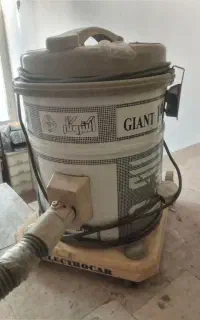 جاروبرقی سطلی الکتروکار