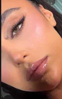 جهت عکاسی مدل میکاپ میخوام