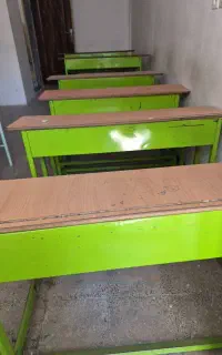 نیمکت مدارس