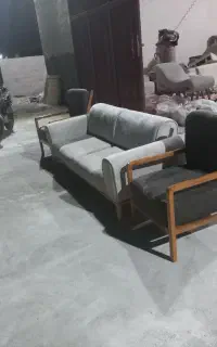 استخدام نیروی فنی جهت کار در نجاری و تولید مبلمان