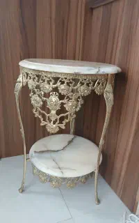 میز برنجی