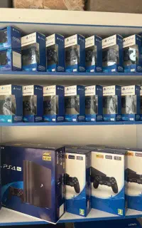 دسته و لوازم جانبی کنسول ps4 ps5 ps2 xbox