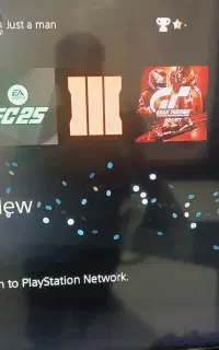 PS4 با بازی و دوتا دسته