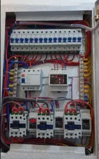 برقکار‌برقکش ساختمان برق کش برق کار آیفون برق