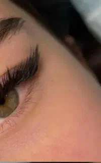 آف ویژه تمامی خدمات مژه و ابرو