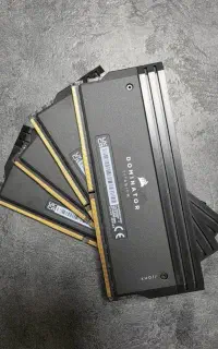 رم 32 گیگ Corsair dominator titanium