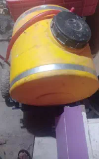 برش و خریدار چوب