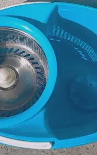 سطل و زمین شوی