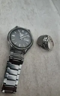 ساعت و انگشتر
