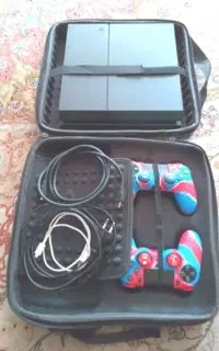 ps4 استثنایی نونو فروش فوری با دو دسته اورجینال