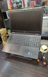 لپ‌تاپ گرافیک دار دانشجویی 5550 dell