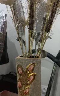 گلدان تزئنی طلایی
