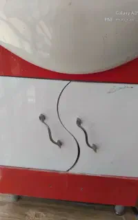 یک عدد روشویی