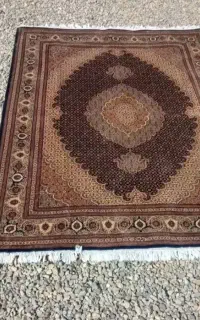 قالیشویی چهارفصل (پاکیزگی و ارامش فرش شما)